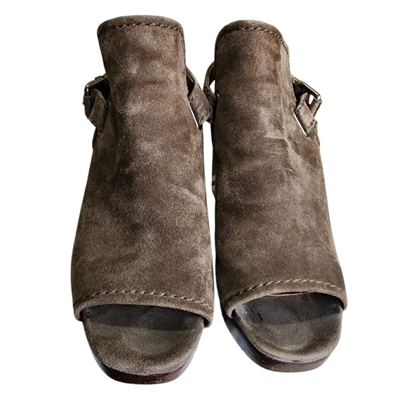 FRYE Karissa Brown Suede Mules with Chunky Wooden Heel and Peep-Toe - 8M - Picture 3 of 10